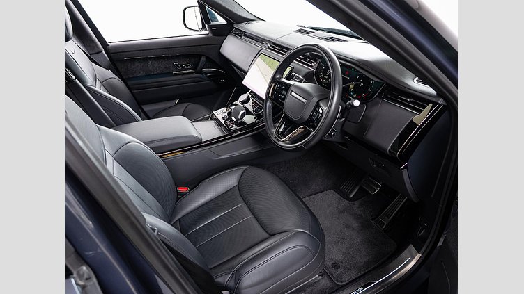 2023 認定中古車 Land Rover Range Rover Sport ヴァレジネブルー 3.0リッター6気筒400PSターボチャージドガソリンMHEV（オートマチック） FIRST EDITION