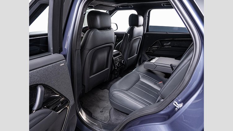 2023 認定中古車 Land Rover Range Rover Sport ヴァレジネブルー 3.0リッター6気筒400PSターボチャージドガソリンMHEV（オートマチック） FIRST EDITION