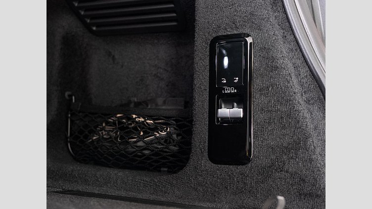 2023 認定中古車 Land Rover Range Rover Sport ヴァレジネブルー 3.0リッター6気筒400PSターボチャージドガソリンMHEV（オートマチック） FIRST EDITION