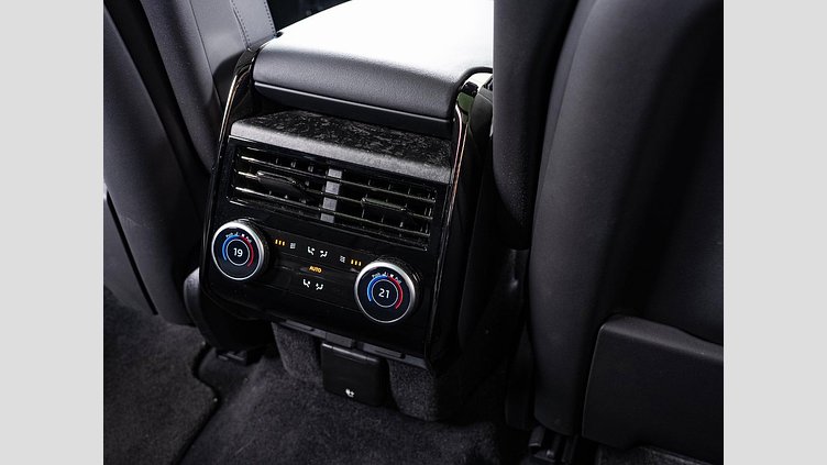 2023 認定中古車 Land Rover Range Rover Sport ヴァレジネブルー 3.0リッター6気筒400PSターボチャージドガソリンMHEV（オートマチック） FIRST EDITION