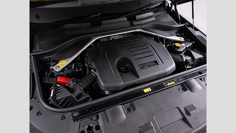 2023 認定中古車 Land Rover Range Rover Sport ヴァレジネブルー 3.0リッター6気筒400PSターボチャージドガソリンMHEV（オートマチック） FIRST EDITION