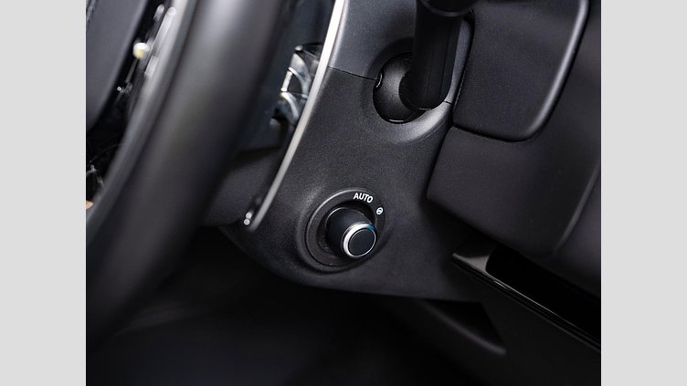 2023 認定中古車 Land Rover Range Rover Sport ヴァレジネブルー 3.0リッター6気筒400PSターボチャージドガソリンMHEV（オートマチック） FIRST EDITION