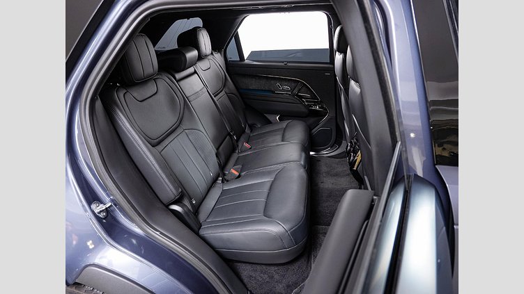 2023 認定中古車 Land Rover Range Rover Sport ヴァレジネブルー 3.0リッター6気筒400PSターボチャージドガソリンMHEV（オートマチック） FIRST EDITION