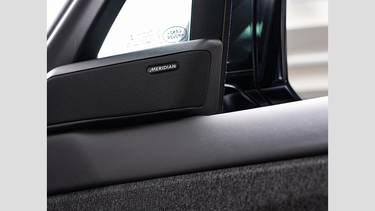 2023 認定中古車 Land Rover Range Rover Sport ヴァレジネブルー 3.0リッター6気筒400PSターボチャージドガソリンMHEV（オートマチック） FIRST EDITION