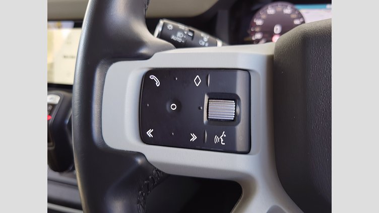 2023 認定中古車 Land Rover Defender 110 サントリーニブラック P300 AWD（AT） XS EDITION