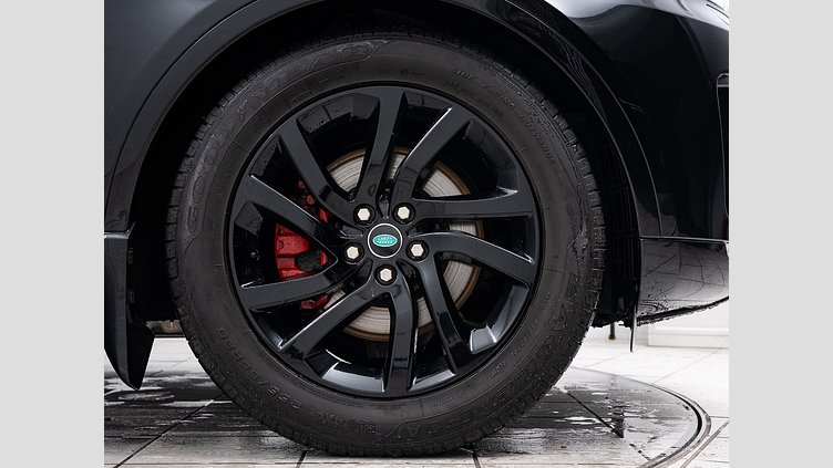 2017 認定中古車 Land Rover Discovery Santorini Black 3.0 litre V6 Supercharged Petrol HSE　7人乗り