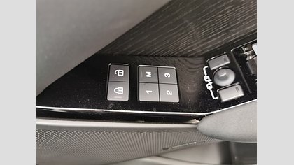 Range Rover Velar 29