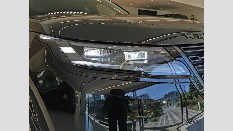 2024 認定中古車 Land Rover Range Rover Velar サントリーニブラック P400eプラグインハイブリッド（ガソリン） スタンダードホイールベース Dynamic SE