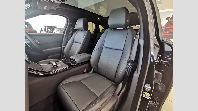 2024 認定中古車 Land Rover Range Rover Velar サントリーニブラック P400eプラグインハイブリッド（ガソリン） スタンダードホイールベース Dynamic SE