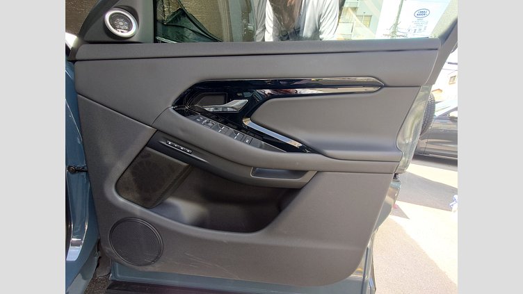 2023 認定中古車 Land Rover Range Rover Evoque トライベッカブルー P250（ガソリン） スタンダードホイールベース DYNAMIC HSE