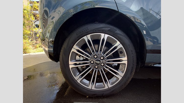 2023 認定中古車 Land Rover Range Rover Evoque トライベッカブルー P250（ガソリン） スタンダードホイールベース DYNAMIC HSE