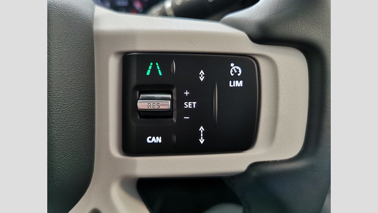 2024 認定中古車 Land Rover Defender 110 サントリーニブラック D350 ディーゼルマイルドハイブリッド S