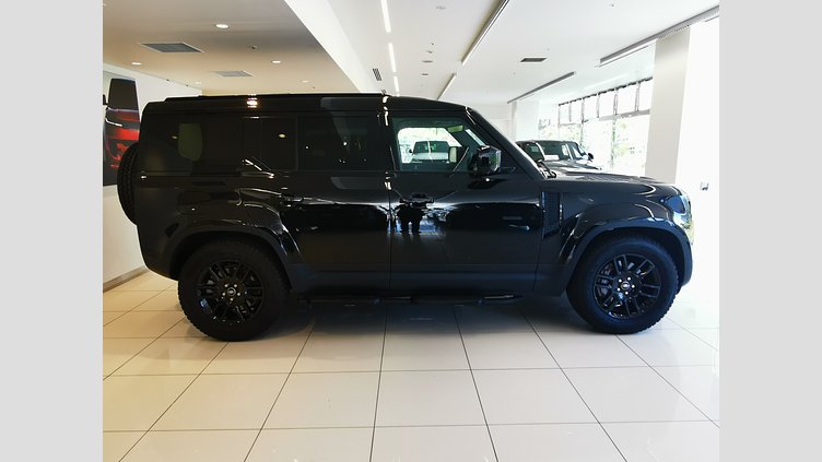 2024 認定中古車 Land Rover Defender 110 サントリーニブラック D350 ディーゼルマイルドハイブリッド S