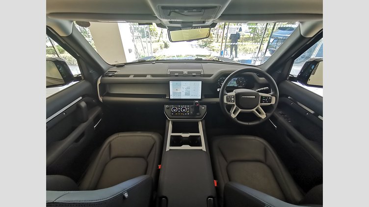 2024 認定中古車 Land Rover Defender 110 サントリーニブラック D350 ディーゼルマイルドハイブリッド S