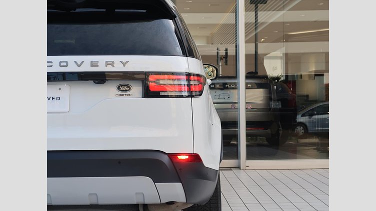 2018 認定中古車 Land Rover Discovery Fuji White 3.0 V6 Dsl Mono Turbo Std Flow ゴーアウトエディション