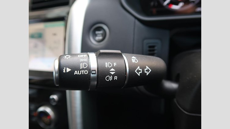 2018 認定中古車 Land Rover Discovery Fuji White 3.0 V6 Dsl Mono Turbo Std Flow ゴーアウトエディション