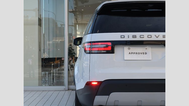 2018 認定中古車 Land Rover Discovery Fuji White 3.0 V6 Dsl Mono Turbo Std Flow ゴーアウトエディション