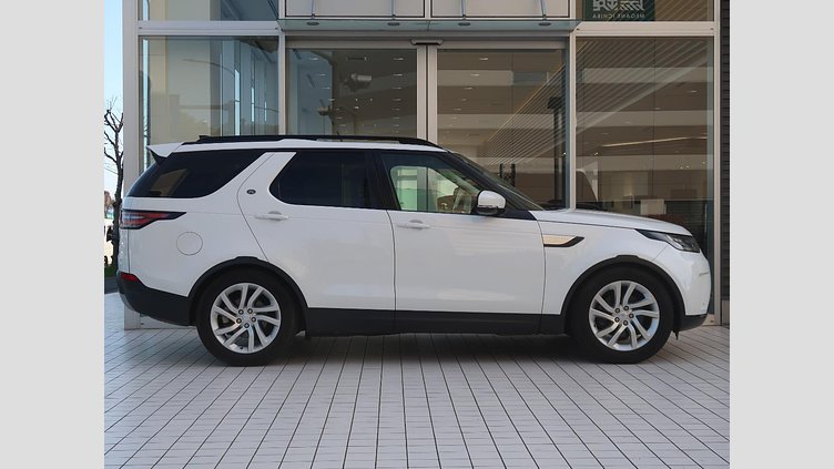 2018 認定中古車 Land Rover Discovery Fuji White 3.0 V6 Dsl Mono Turbo Std Flow ゴーアウトエディション