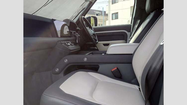 2023 認定中古車 Land Rover Defender 110 フジホワイト D300 AWD（AT） X-DYNAMIC HSE