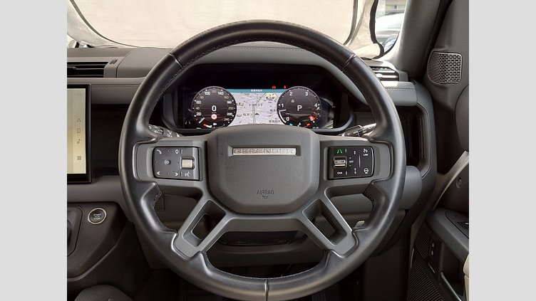 2023 認定中古車 Land Rover Defender 110 フジホワイト D300 AWD（AT） X-DYNAMIC HSE