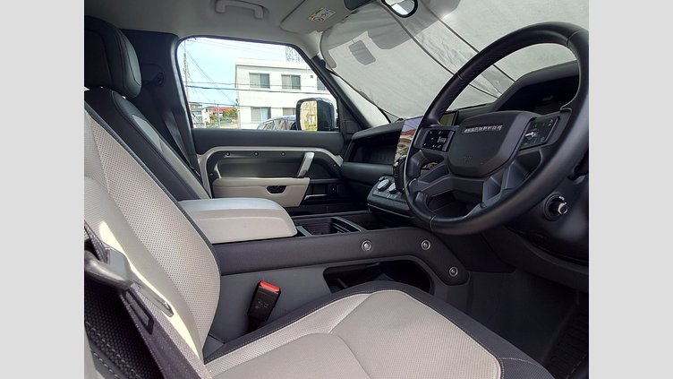 2023 認定中古車 Land Rover Defender 110 フジホワイト D300 AWD（AT） X-DYNAMIC HSE