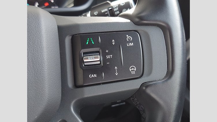 2023 認定中古車 Land Rover Defender 110 フジホワイト D300 AWD（AT） X-DYNAMIC HSE