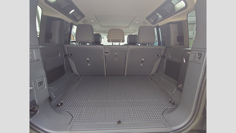 2023 認定中古車 Land Rover Defender 110 フジホワイト D300 AWD（AT） X-DYNAMIC HSE