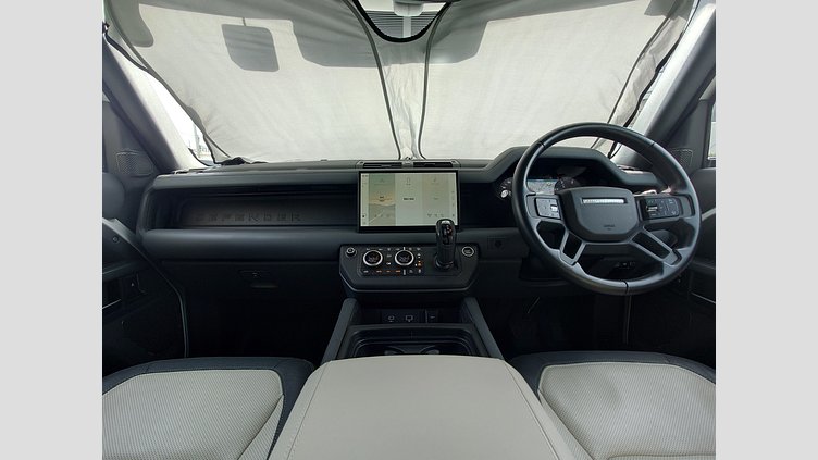 2023 認定中古車 Land Rover Defender 110 フジホワイト D300 AWD（AT） X-DYNAMIC HSE