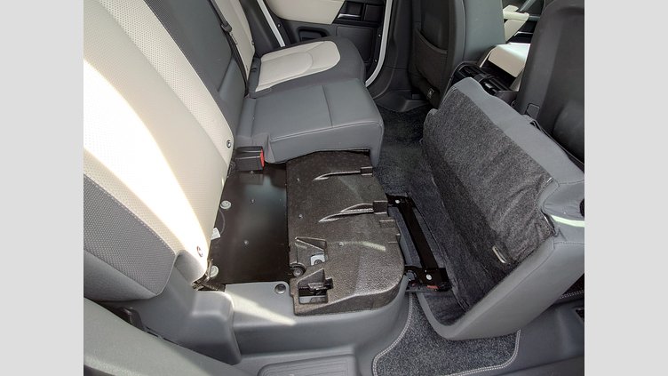 2023 認定中古車 Land Rover Defender 110 フジホワイト D300 AWD（AT） X-DYNAMIC HSE