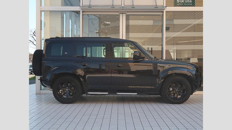 2023 認定中古車 Land Rover Defender 110 サントリーニブラック D300 AWD（AT） X-DYNAMIC HSE