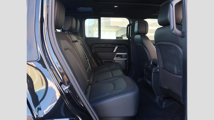 2023 認定中古車 Land Rover Defender 110 サントリーニブラック D300 AWD（AT） X-DYNAMIC HSE