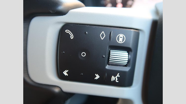 2023 認定中古車 Land Rover Defender 110 サントリーニブラック D300 AWD（AT） X-DYNAMIC HSE