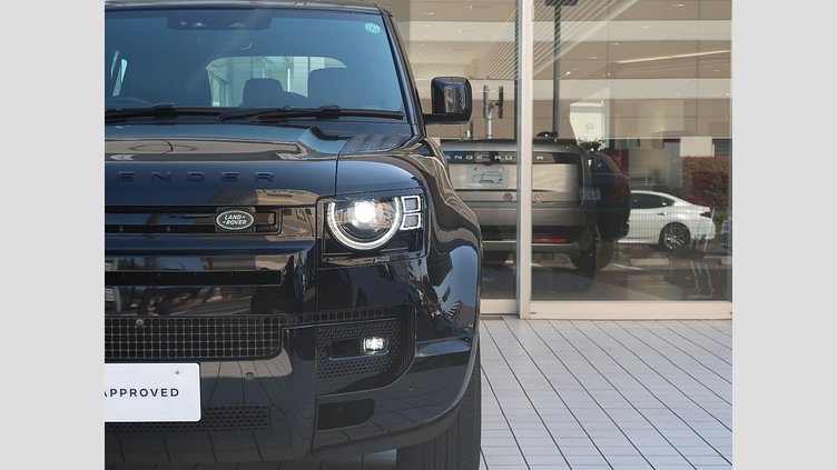 2023 認定中古車 Land Rover Defender 110 サントリーニブラック D300 AWD（AT） X-DYNAMIC HSE