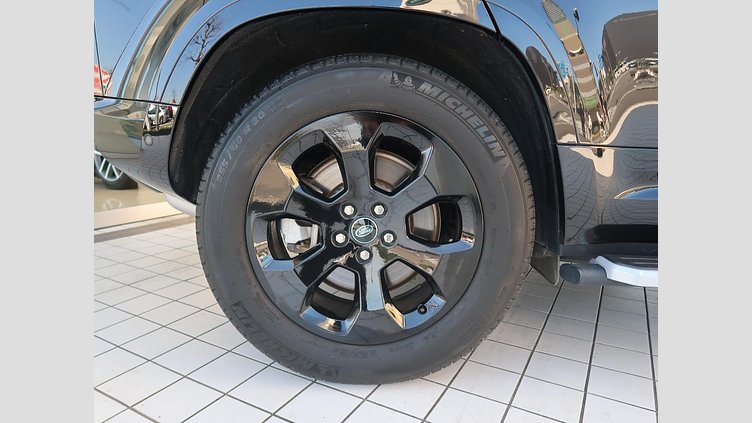 2023 認定中古車 Land Rover Defender 110 サントリーニブラック D300 AWD（AT） X-DYNAMIC HSE