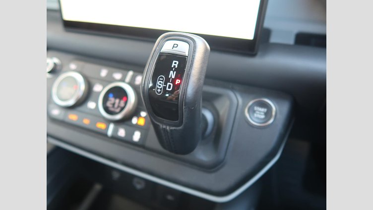 2023 認定中古車 Land Rover Defender 110 サントリーニブラック D300 AWD（AT） X-DYNAMIC HSE