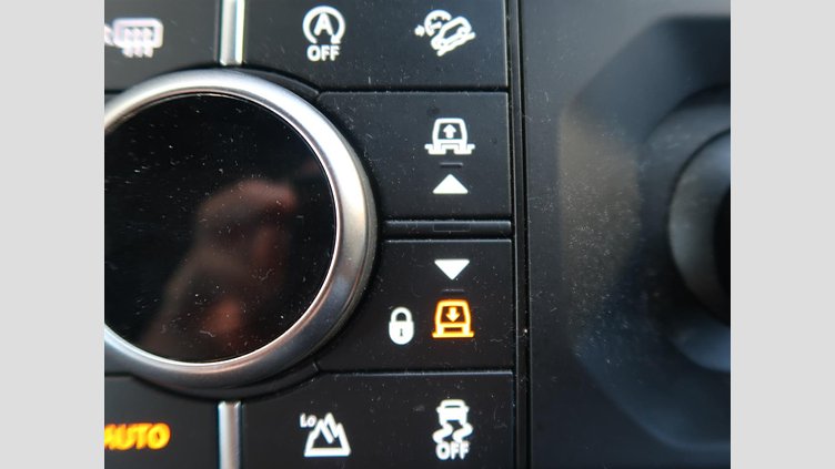 2023 認定中古車 Land Rover Defender 110 サントリーニブラック D300 AWD（AT） X-DYNAMIC HSE