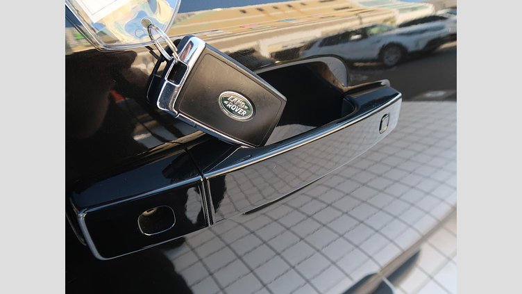 2023 認定中古車 Land Rover Defender 110 サントリーニブラック D300 AWD（AT） X-DYNAMIC HSE