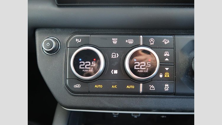 2023 認定中古車 Land Rover Defender 110 サントリーニブラック D300 AWD（AT） X-DYNAMIC HSE