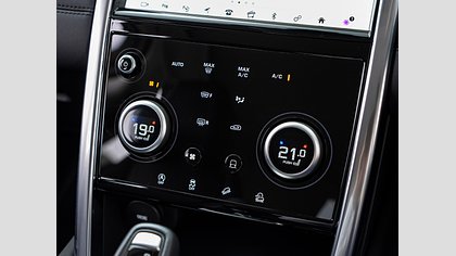 Discovery Sport 11