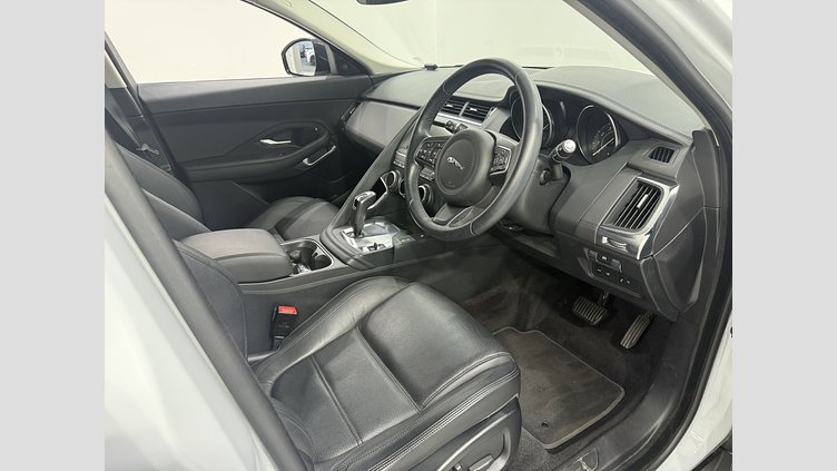 2018 認定中古車 Jaguar E-Pace ユーロン ホワイト P250 オートマチック全輪駆動 S　P250