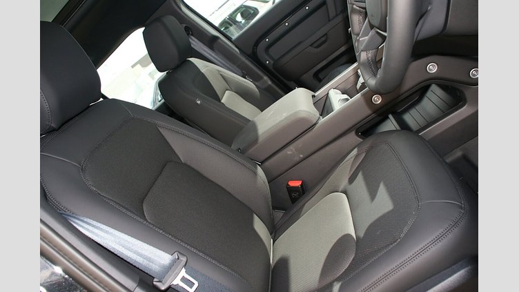 2025 New Land Rover Defender 110 Santorini Black D350 Diesel Mild Hybrid X-Dynamic SE