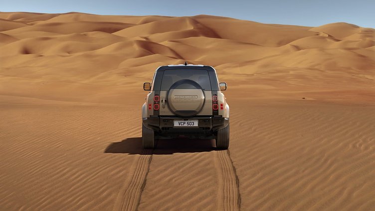 2024 認定中古車 Land Rover Defender 110 ゴンドワナストーン D300 AWD（AT） X-DYNAMIC HSE