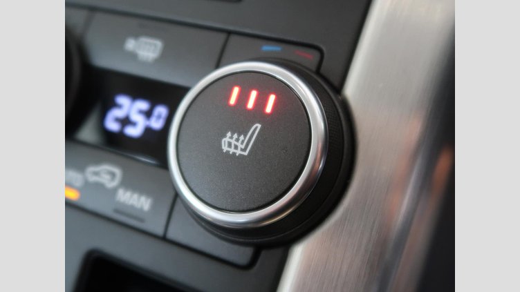 2017 認定中古車 Land Rover Range Rover Evoque Kaikoura Stone 2.0 litre Si4 Petrol ＳＥプラス