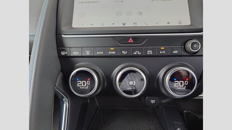 2019 認定中古車 Jaguar E-Pace コリスグレー D180 オートマチック全輪駆動 R-DYNAMIC S