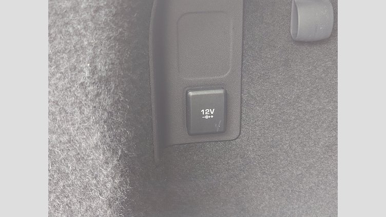 2019 認定中古車 Jaguar E-Pace コリスグレー D180 オートマチック全輪駆動 R-DYNAMIC S