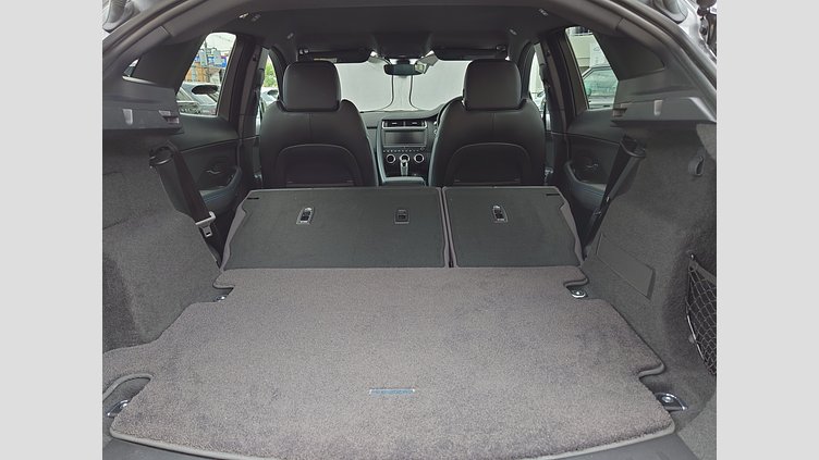 2019 認定中古車 Jaguar E-Pace コリスグレー D180 オートマチック全輪駆動 R-DYNAMIC S