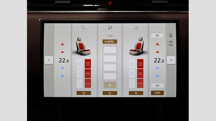 2024 認定中古車 Land Rover Range Rover オストゥーニパールホワイト（お取り扱いの有無については正規ディーラーにお問い合わせください） D300 AWD MHEV（AT） スタンダードホイールベース HSE