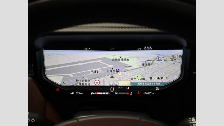 2024 認定中古車 Land Rover Range Rover オストゥーニパールホワイト（お取り扱いの有無については正規ディーラーにお問い合わせください） D300 AWD MHEV（AT） スタンダードホイールベース HSE