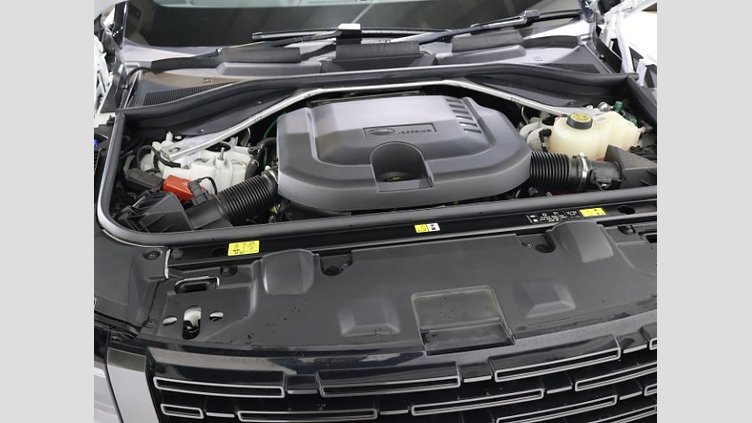 2024 認定中古車 Land Rover Range Rover オストゥーニパールホワイト（お取り扱いの有無については正規ディーラーにお問い合わせください） D300 AWD MHEV（AT） スタンダードホイールベース HSE