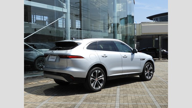 2022 認定中古車 Jaguar F-Pace ハクバシルバー P250 AWD（オートマチック） S
